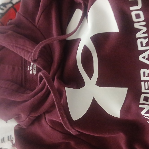 Under Armour Maroon Hoodie - Picture 4 of 5